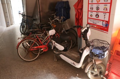 大朗鎮開展電動自行車火災隱患排查整治與化妝品行業安全檢查行動